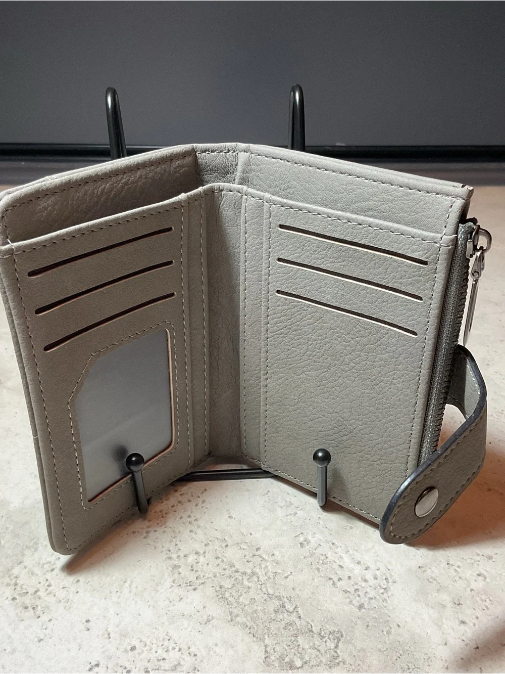 Women's Small BI-fold Retro Gray Multi-Pocket Crossbody Wallet Purse NWOT